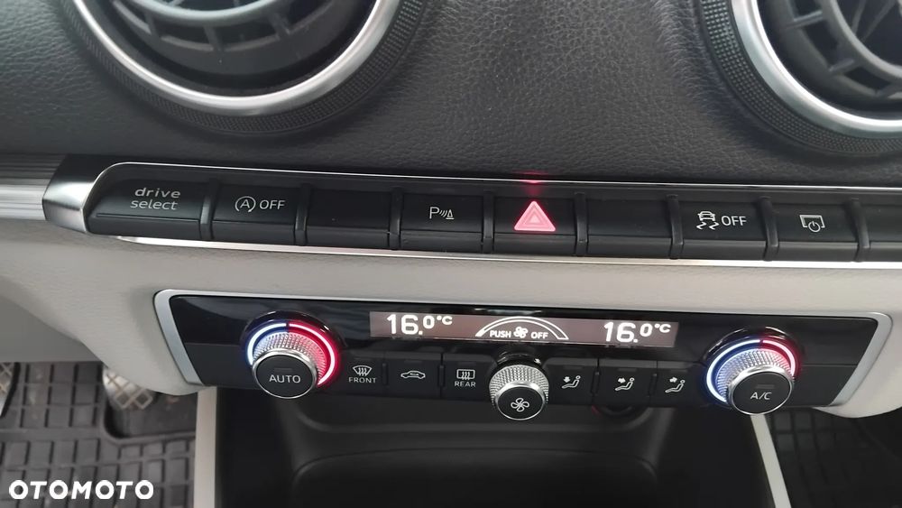 Audi A3 Sportback 1.6 TDI DPF Ambition - 18