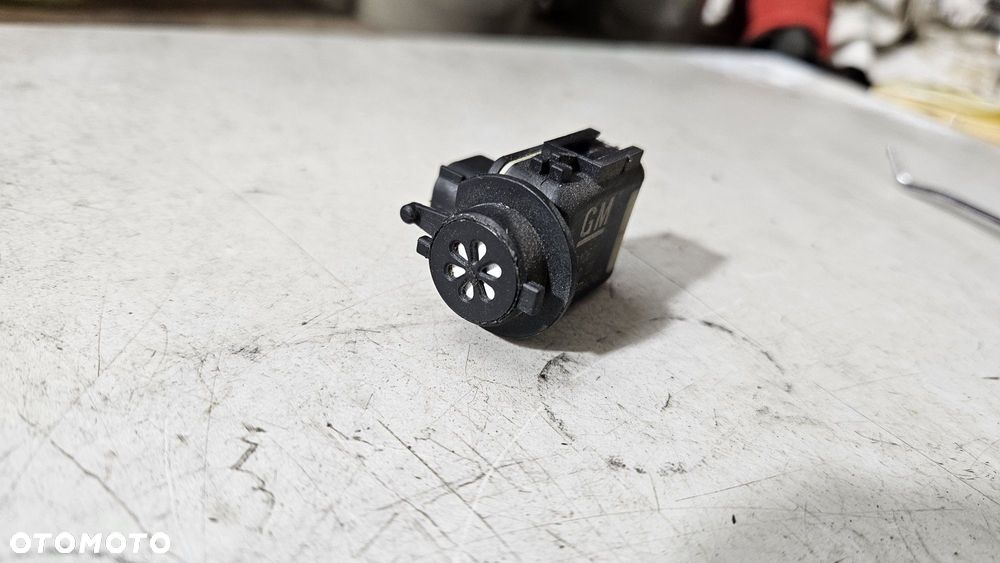 Czujnik jakości powietrza opel astra j IV 4 meriva b zafira c chevrole - 1