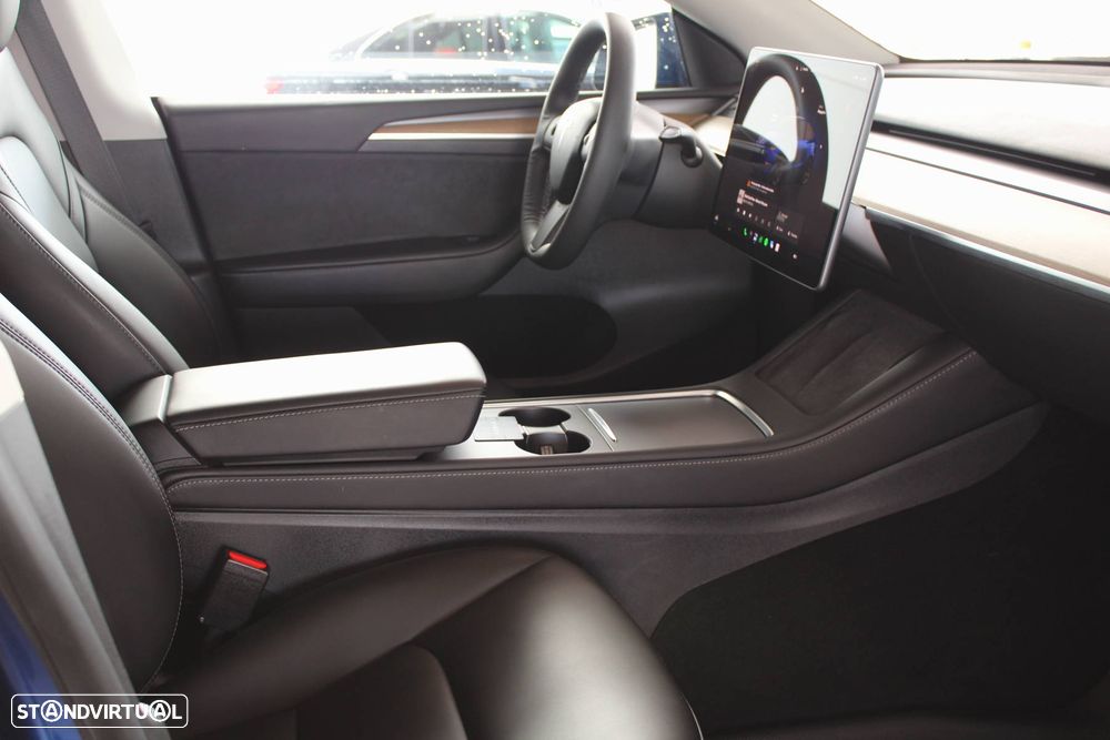 Tesla Model Y Long Range Dual Motor AWD - 10
