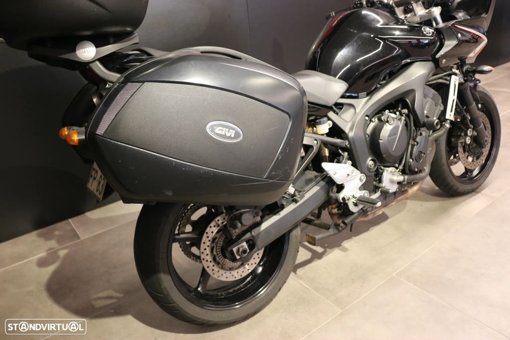 Yamaha Fazer - 3