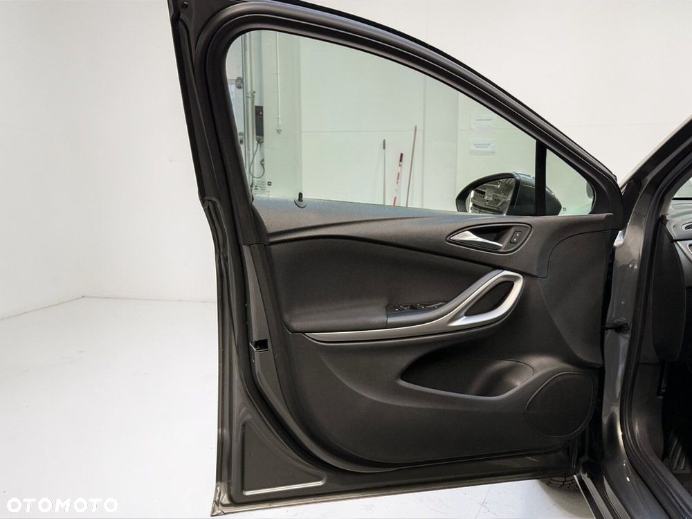 Opel Astra 1.2 T Edition S&S - 16