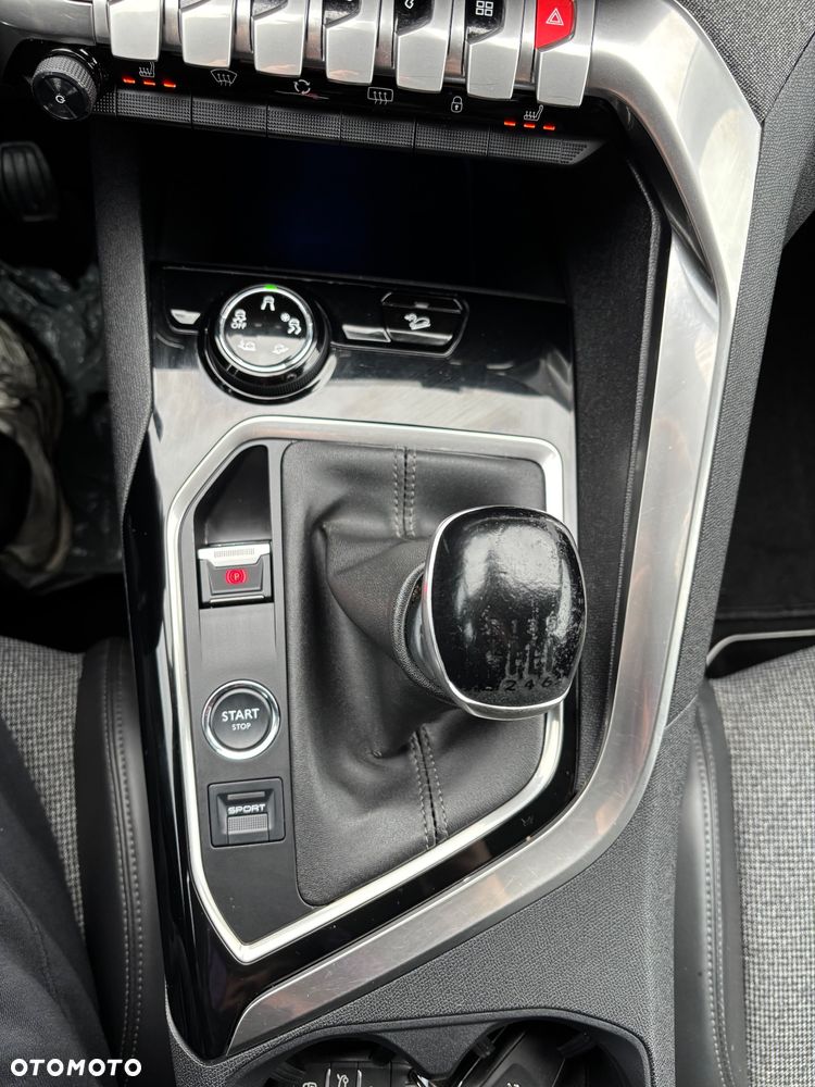 Peugeot 5008 BlueHDI 130 Allure Business-Paket - 20