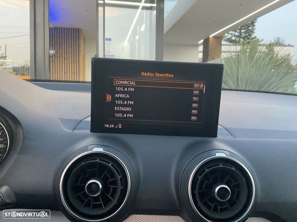 Audi Q2 30 TFSI - 23