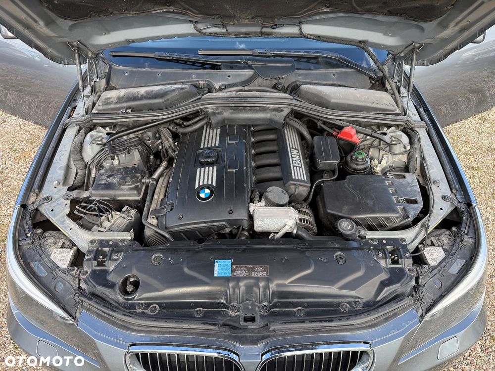 BMW Seria 5 530i - 17