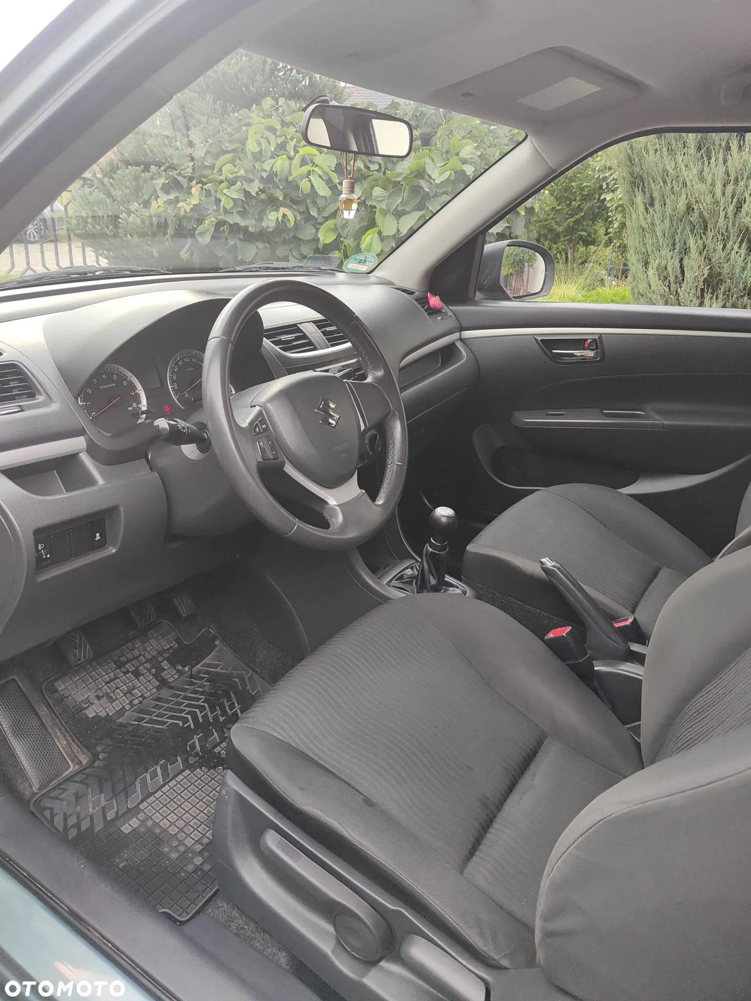 Suzuki Swift 1.2 - 10
