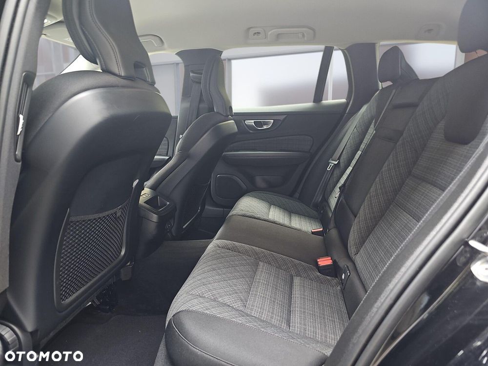 Volvo V60 B4 B Core - 17