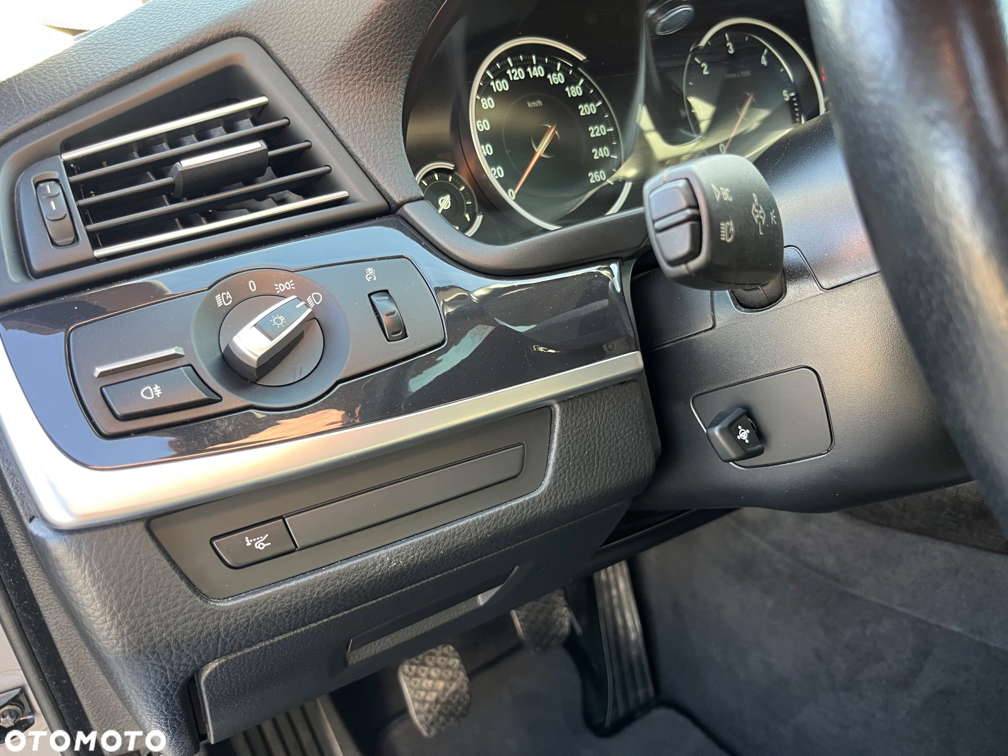 BMW Seria 5 520d Sport Line - 27