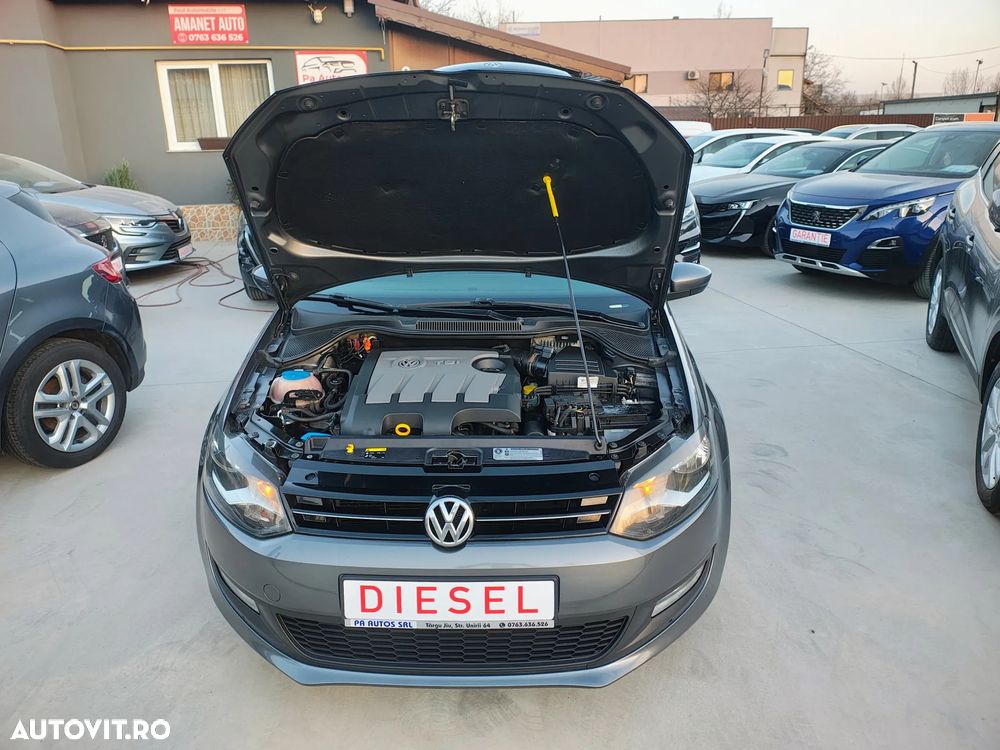 Volkswagen Polo 1.6 TDI Blue Motion Technology Comfortline - 14