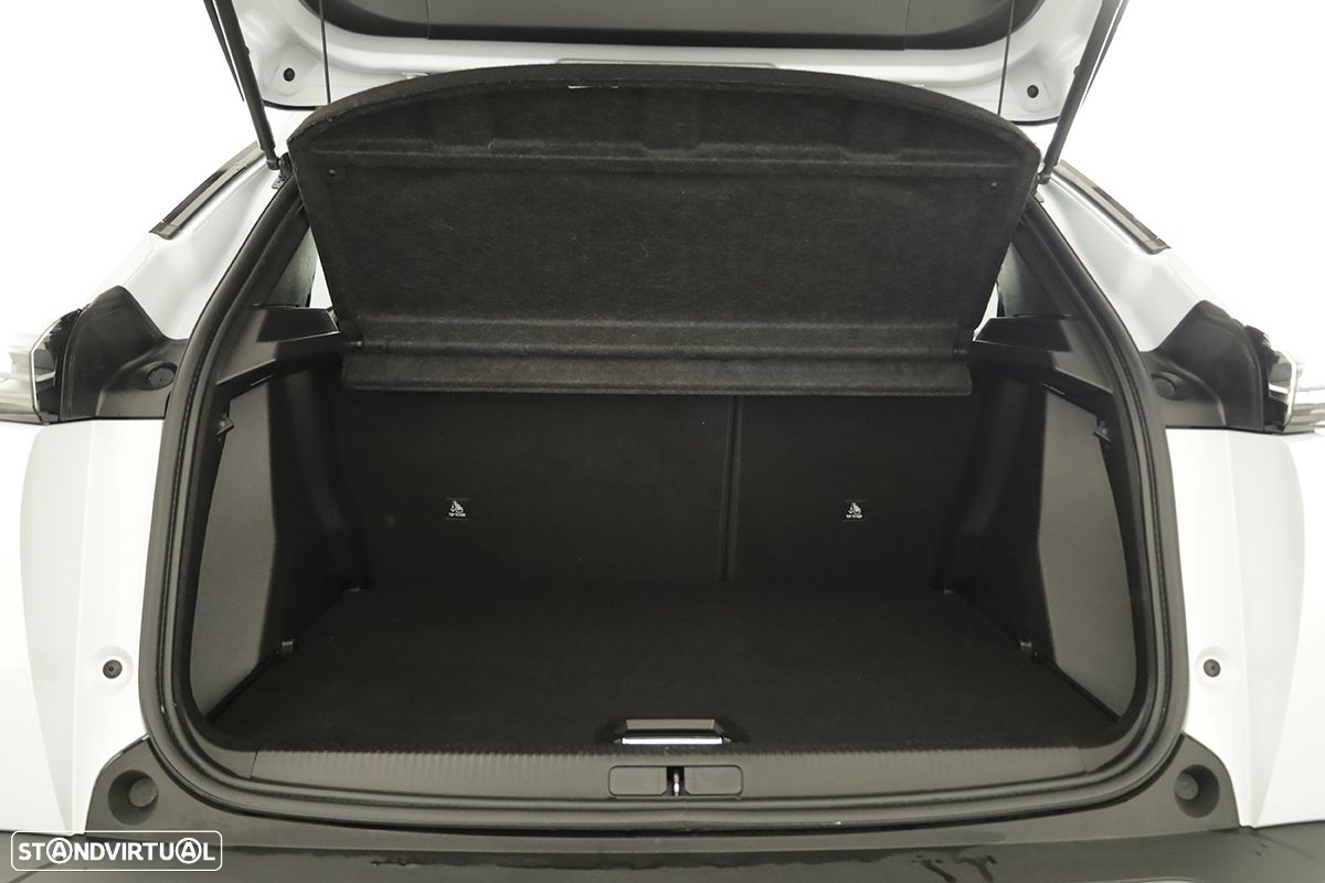 Peugeot 2008 1.2 PureTech Allure - 25