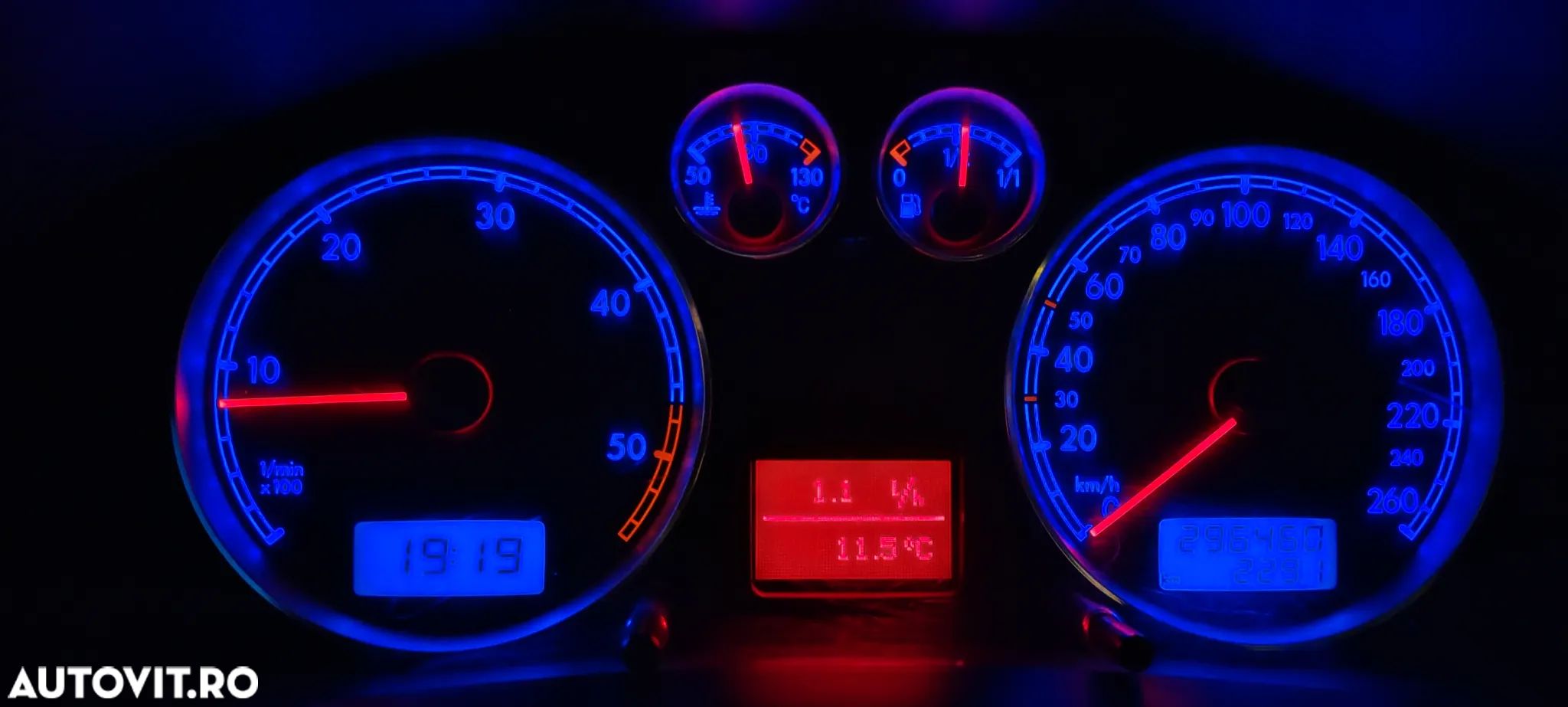 Volkswagen Passat - 1