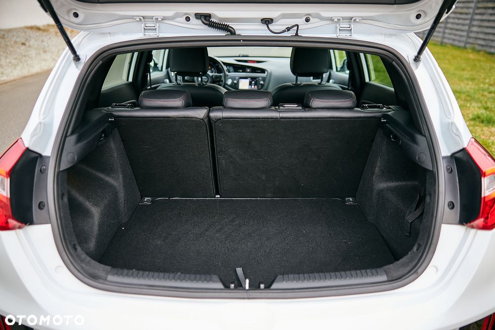 Kia Ceed 1.6 T-GDI GT-Track - 34