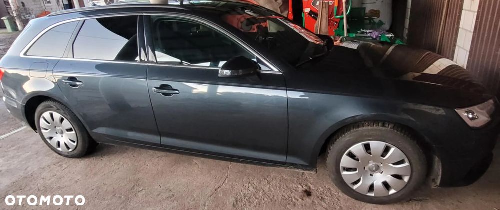 Audi A4 Avant 35 TDI S tronic - 19