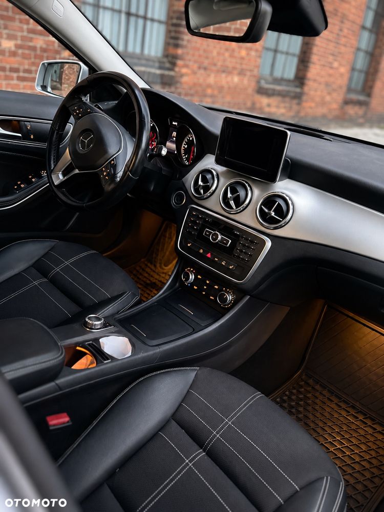 Mercedes-Benz GLA 220 CDI - 9