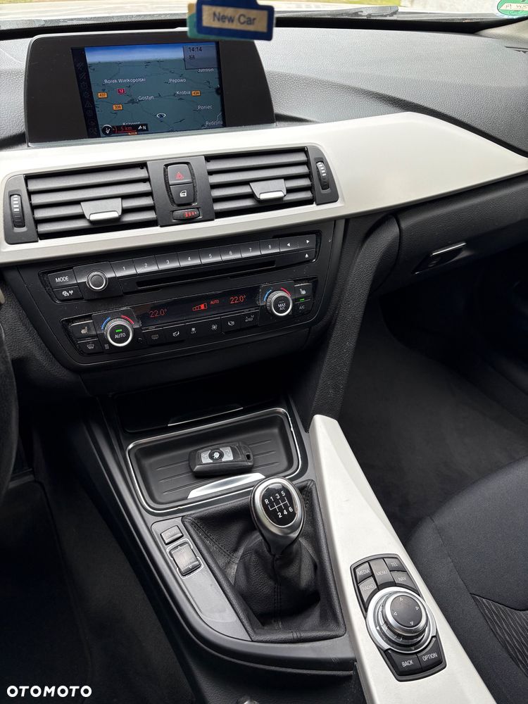 BMW Seria 3 320d Blue Performance Sport Line - 7