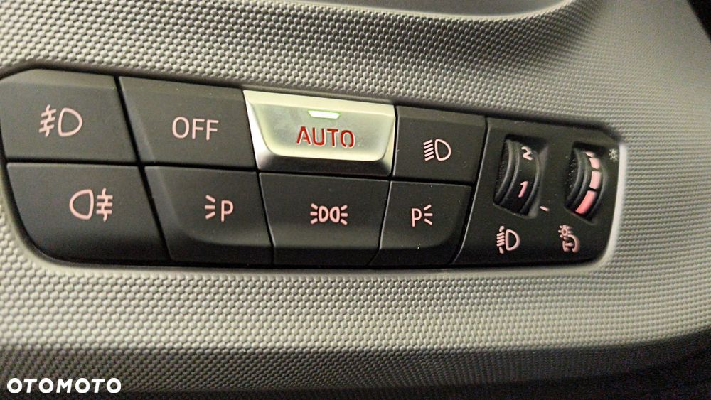BMW Seria 1 118i Advantage - 20