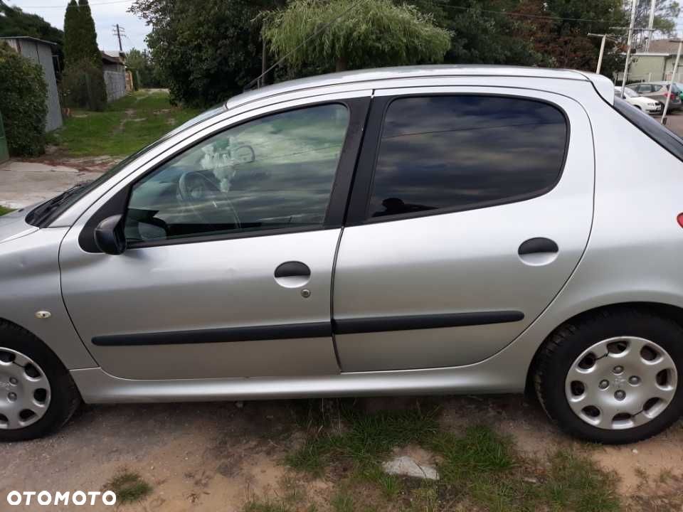 Peugeot 206 - 3
