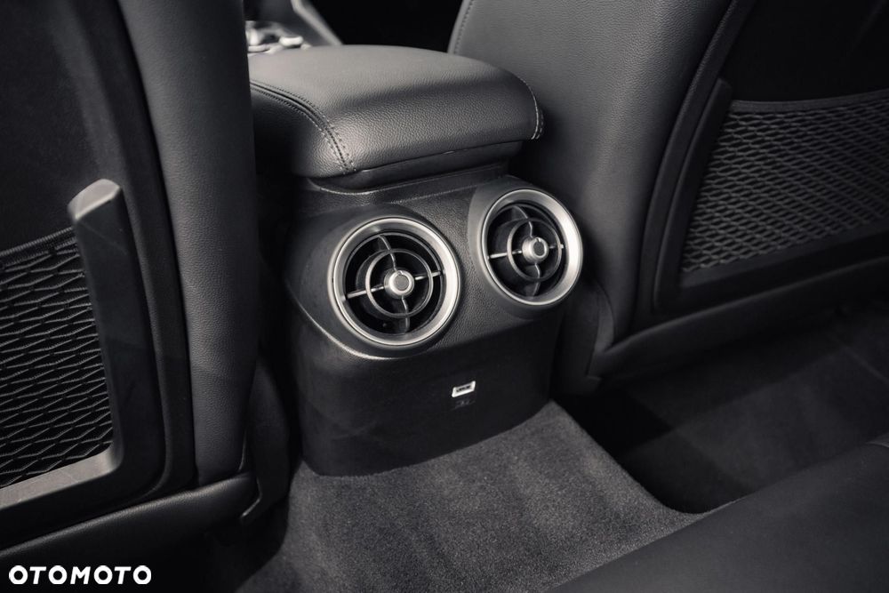 Alfa Romeo Giulia 2.0 Turbo Veloce Q4 - 37