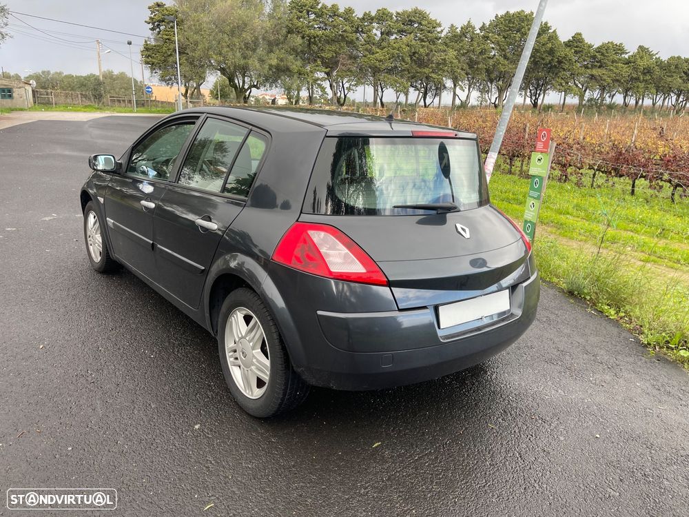 Renault Mégane - 6