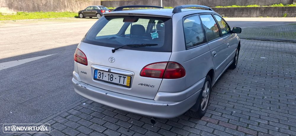 Toyota Avensis SW 2.0 D4D Terra - 17