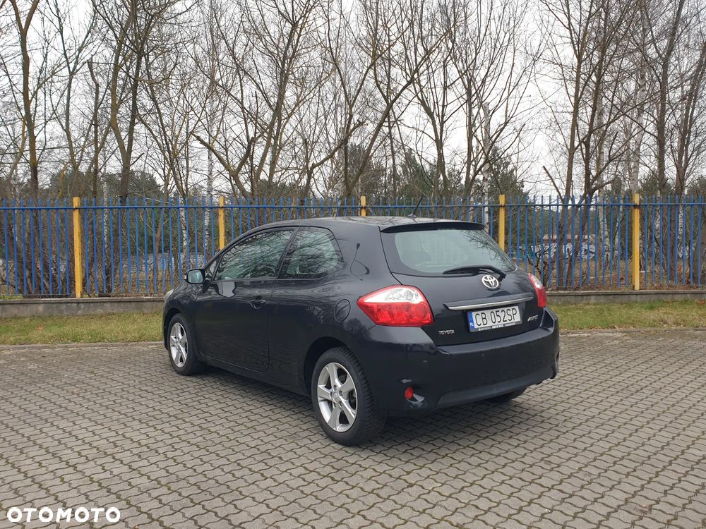 Toyota Auris - 4