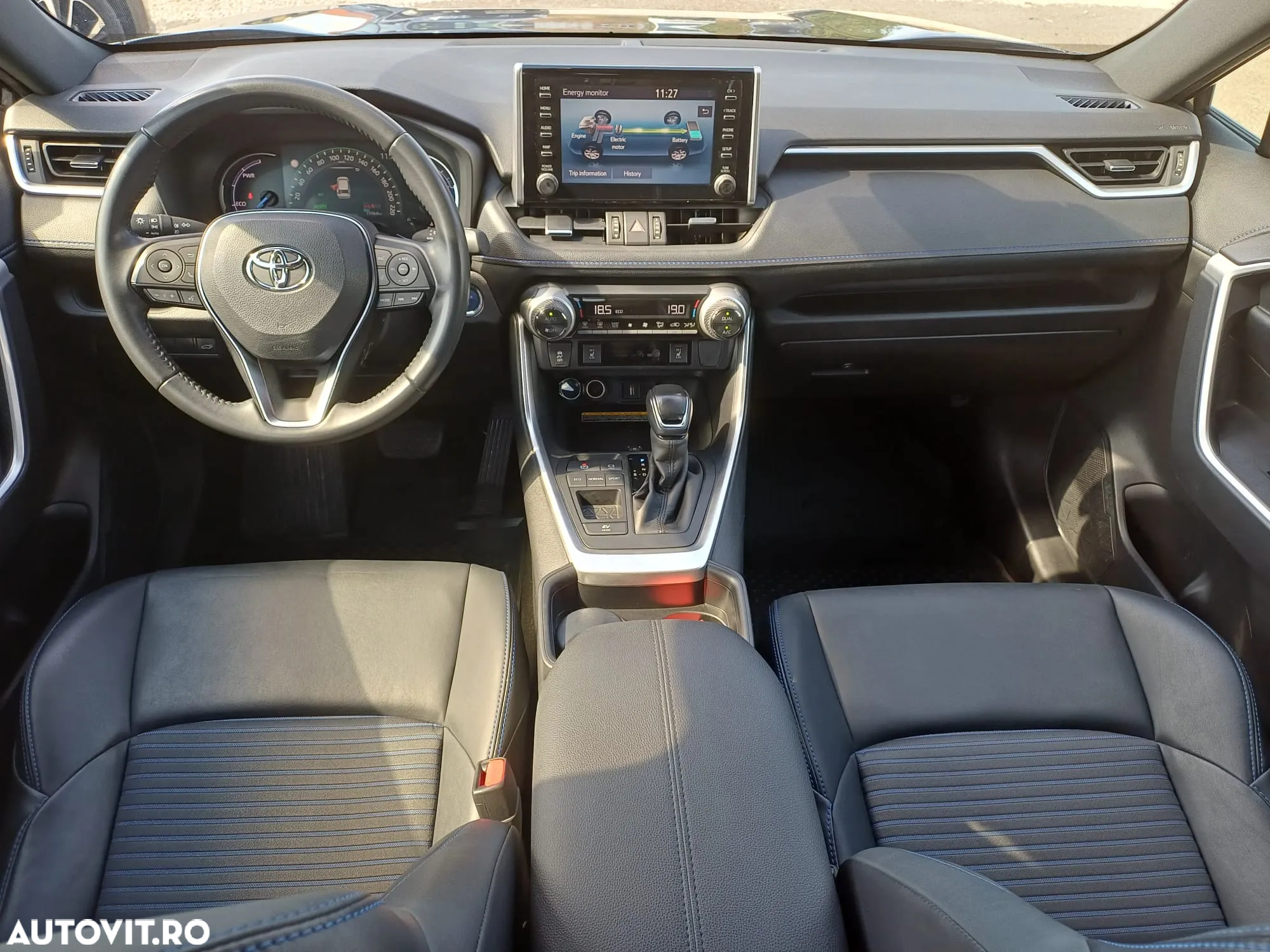 Toyota RAV4 - 11