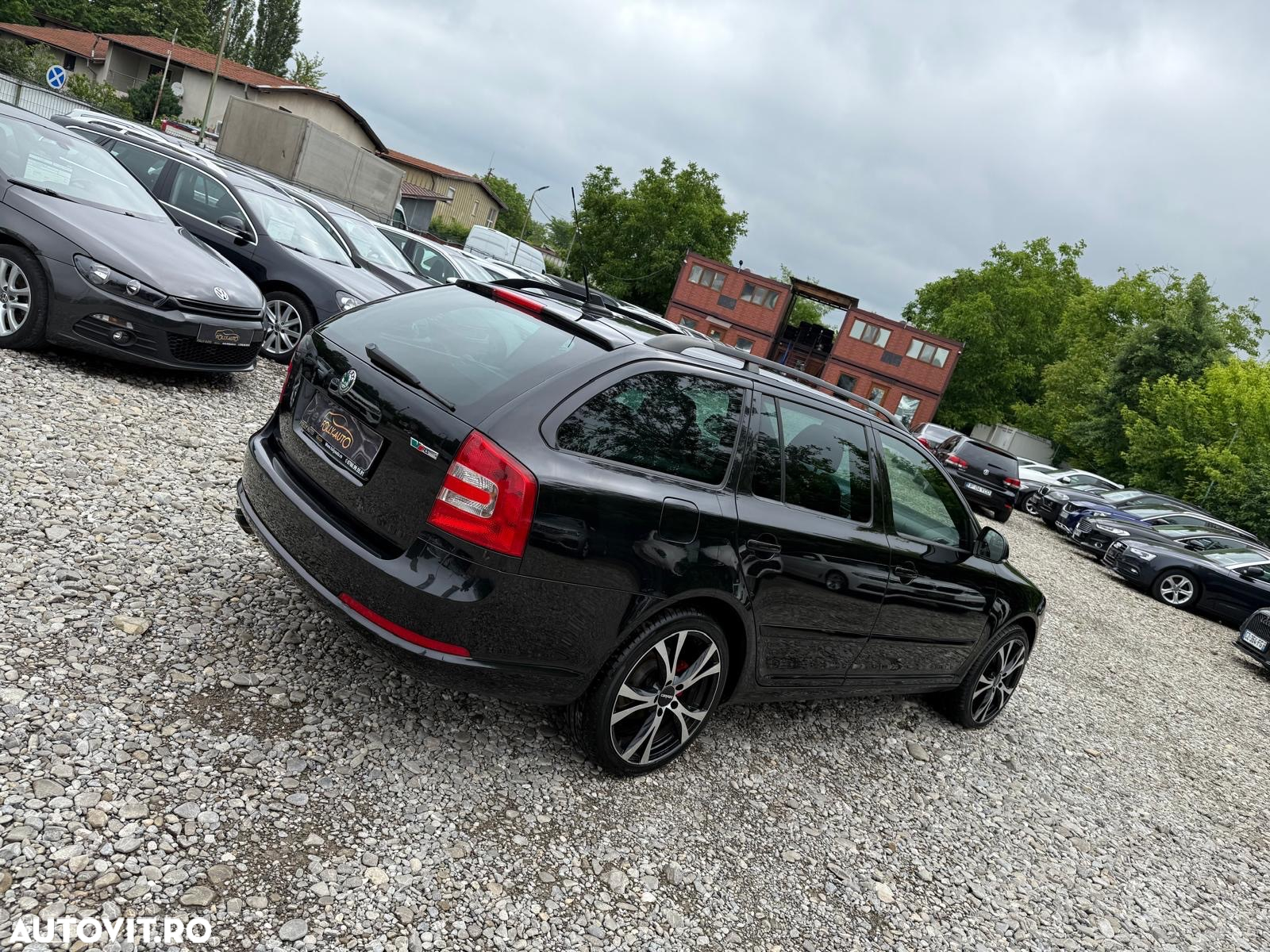 Skoda Octavia 2.0 FSI Turbo RS - 3