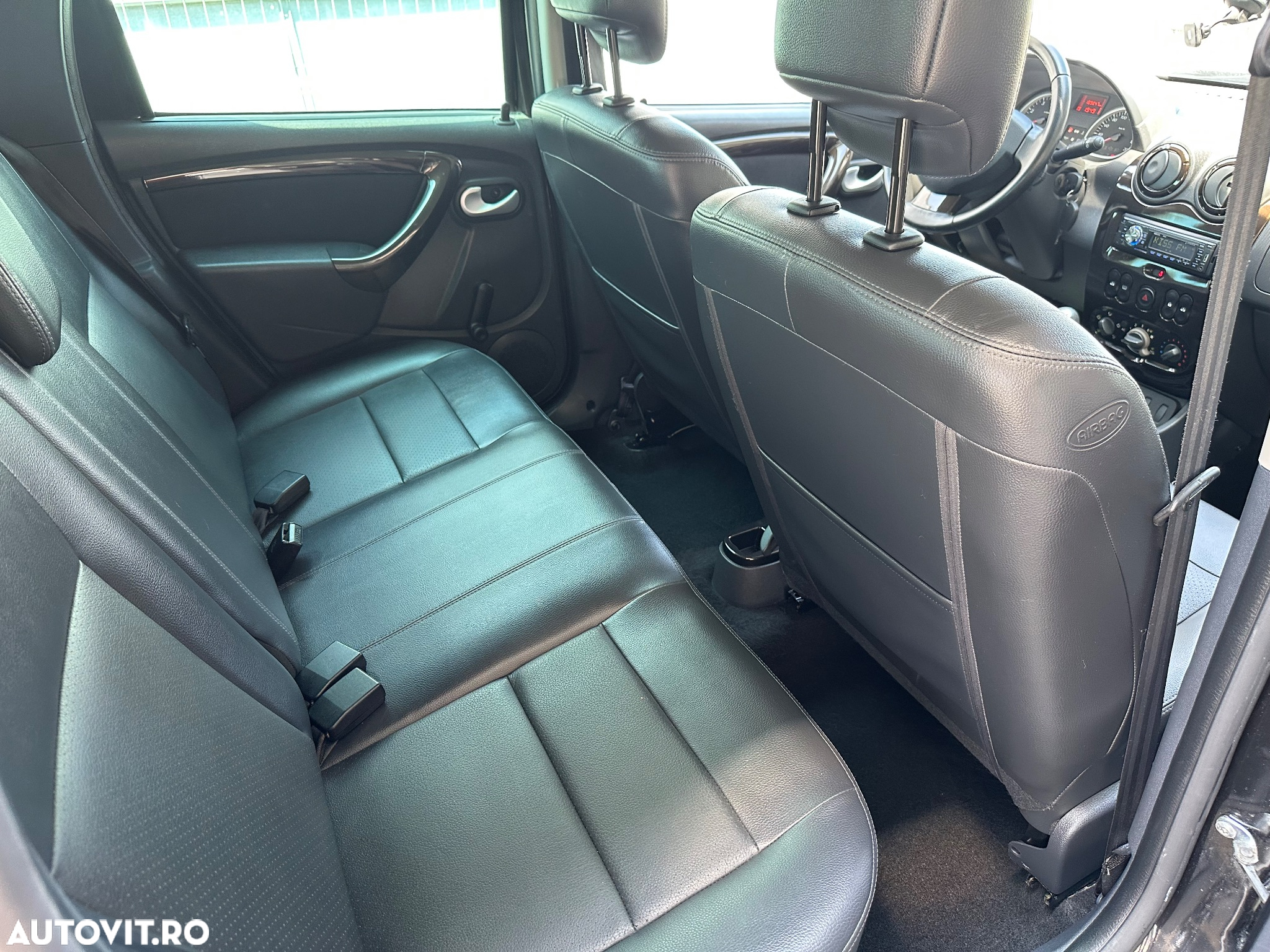 Dacia Duster 1.6 4x4 Prestige - 12