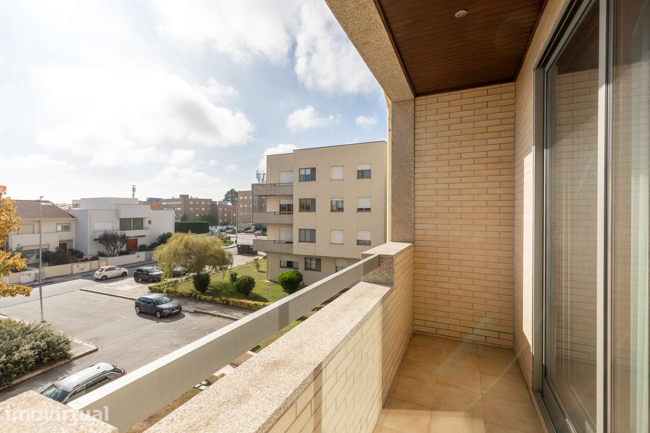 T3+1 com Suite, Closet, 2 WC, Garagem e Arrecadação | Senhora da Hora - Grande imagem: 4/15