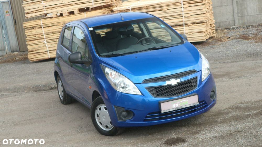Chevrolet Spark 1.0 Base - 32