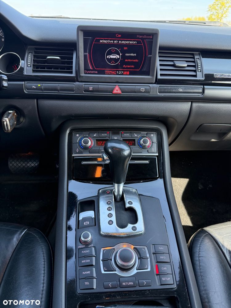 Audi A8 3.7 Quattro - 11