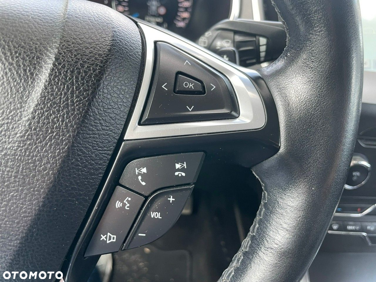 Ford S-Max - 19