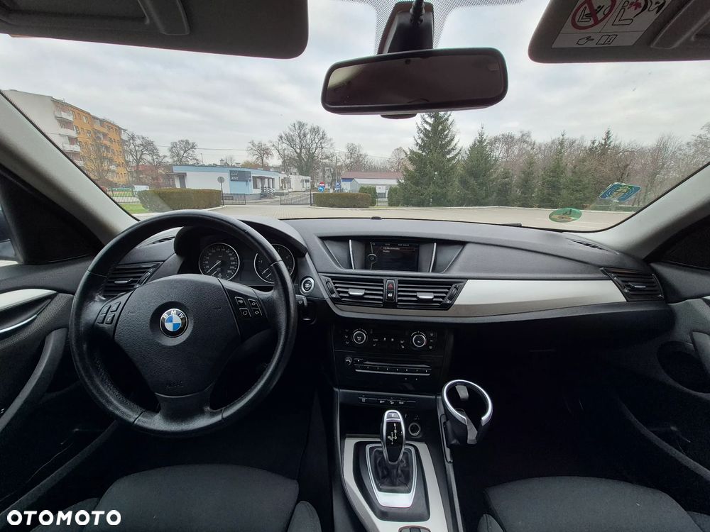 BMW X1 xDrive18d Sport Line - 24