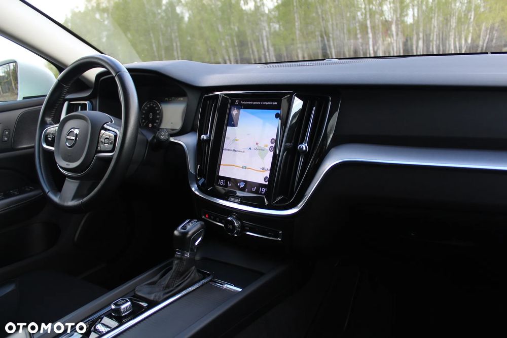 Volvo V60 Cross Country D4 AWD Geartronic - 38