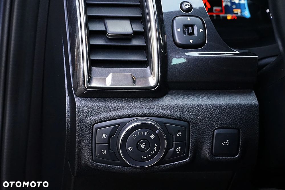 Ford Ranger 2.0 EcoBlue 4x4 DC Wildtrak - 35