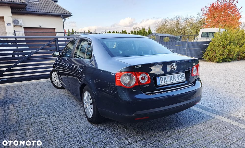 Volkswagen Jetta 1.4 TSI Comfortline - 12