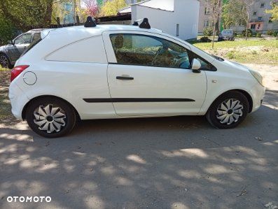 Opel CORSA VAN vat-1 - 2