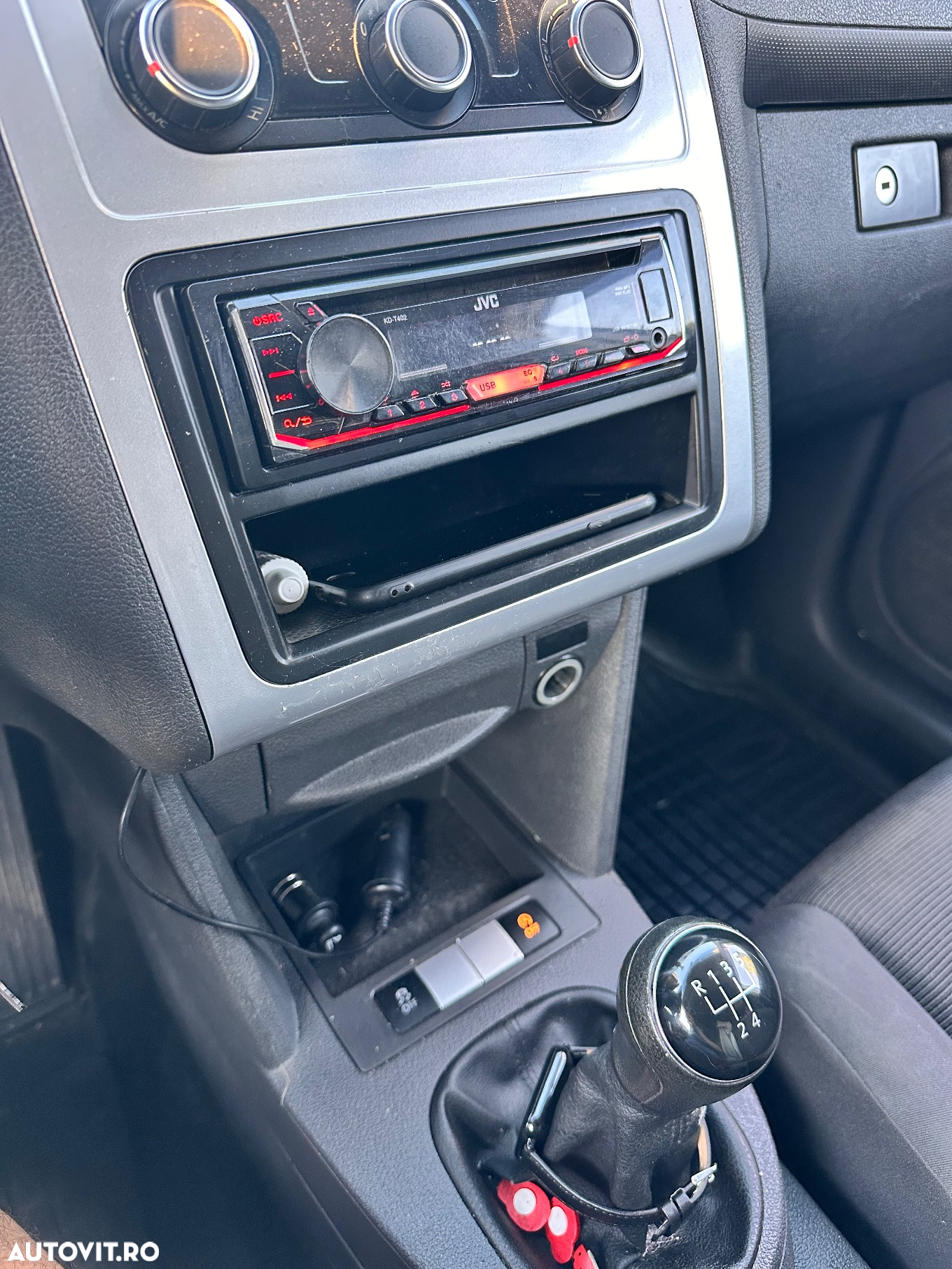 Volkswagen Caddy 1.6 TDI (5-Si.) Edition 30 - 10