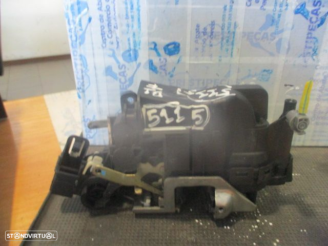Fecho 2087200135 MERCEDES W208 1999 CLK200 136CV 2P PRETO FE - 2