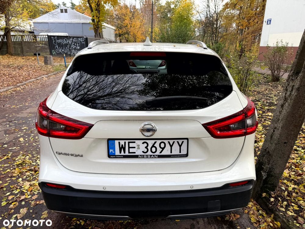 Nissan Qashqai 1.3 DIG-T N-Connecta DCT - 22