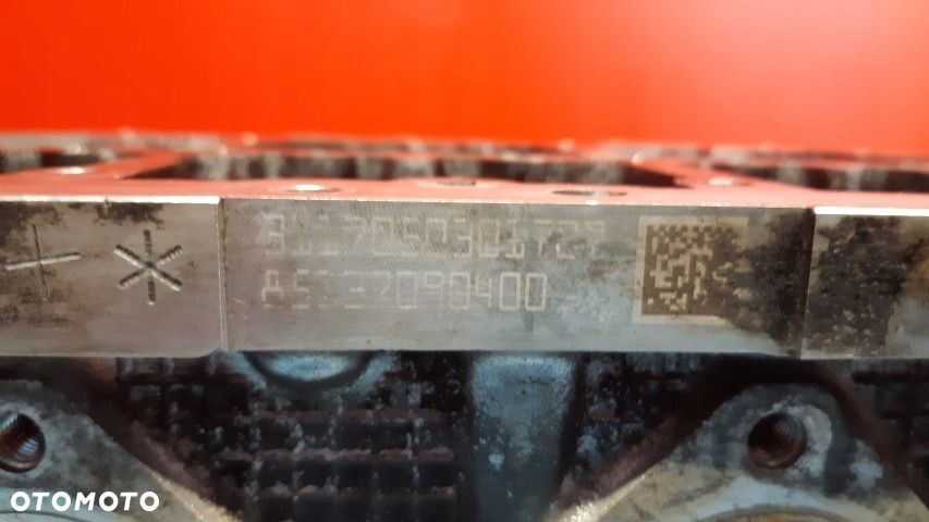 BMW G30 2.0D Głowica 85137090400 B47D20a - 2