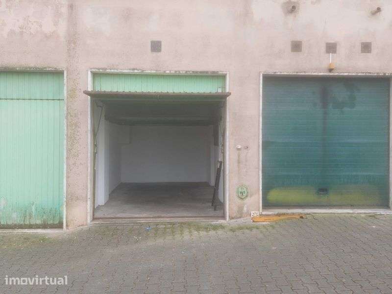 Garagem aluga-se Rio de Mouro - Grande imagem: 5/5