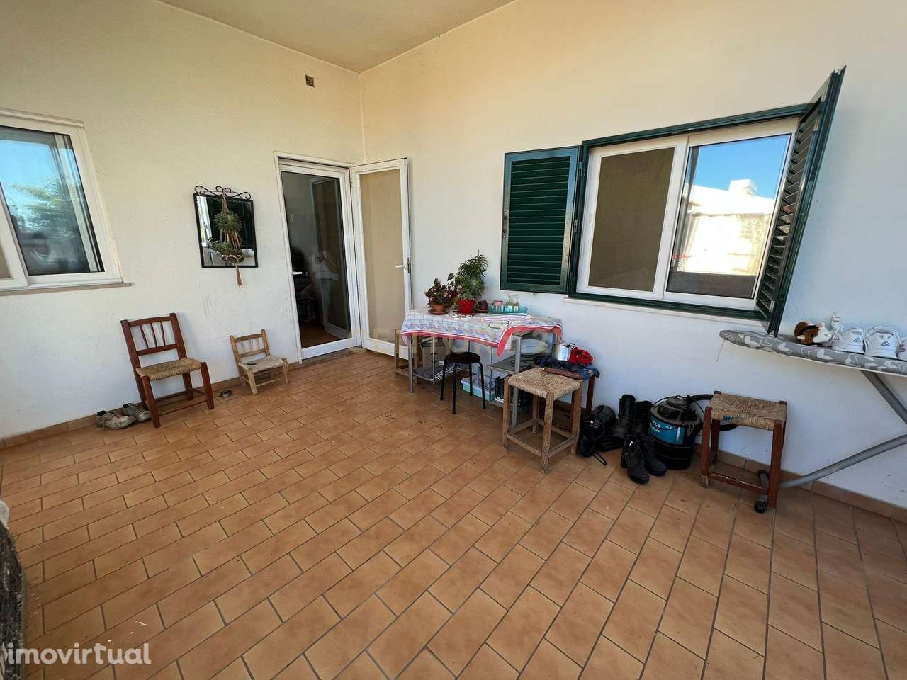 Moradia V3 com Garagem no Centro de Benafim - Loulé - Grande imagem: 2/7