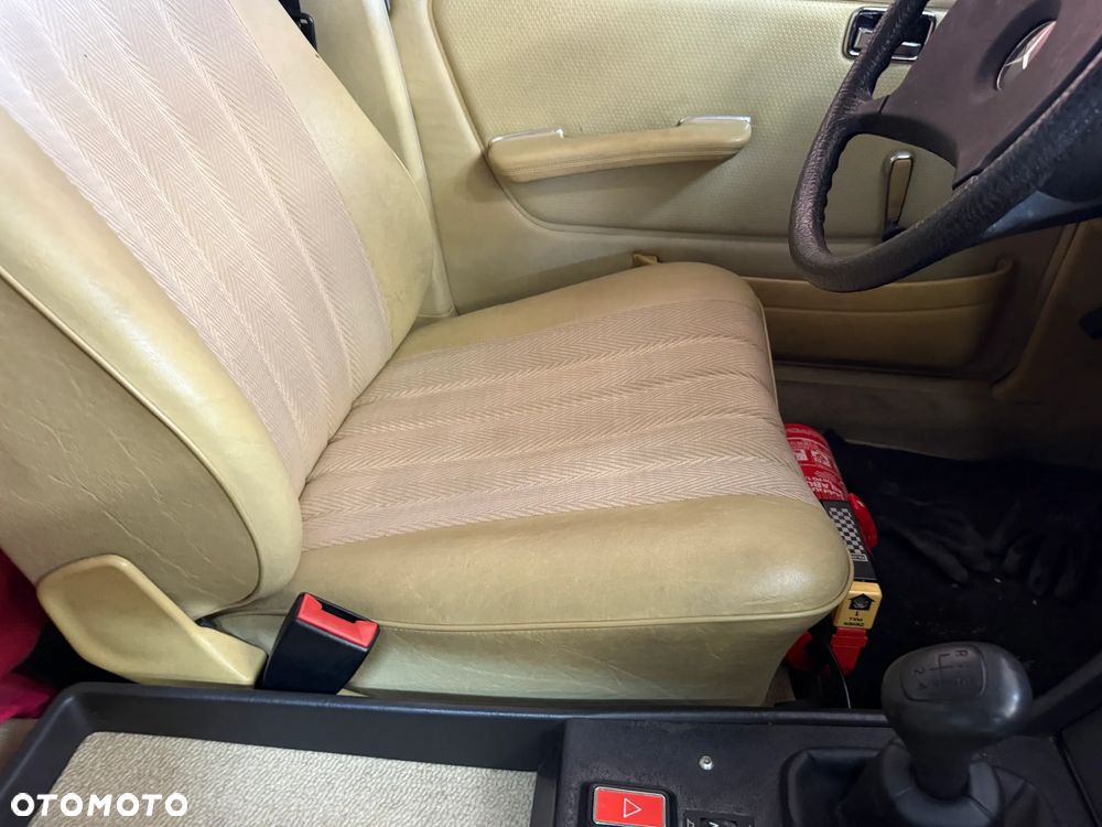 Mercedes-Benz W123 - 8