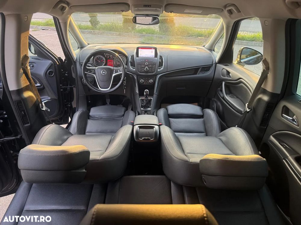 Opel Zafira Tourer 1.6 CDTI ECOTEC Start/Stop Cosmo - 6