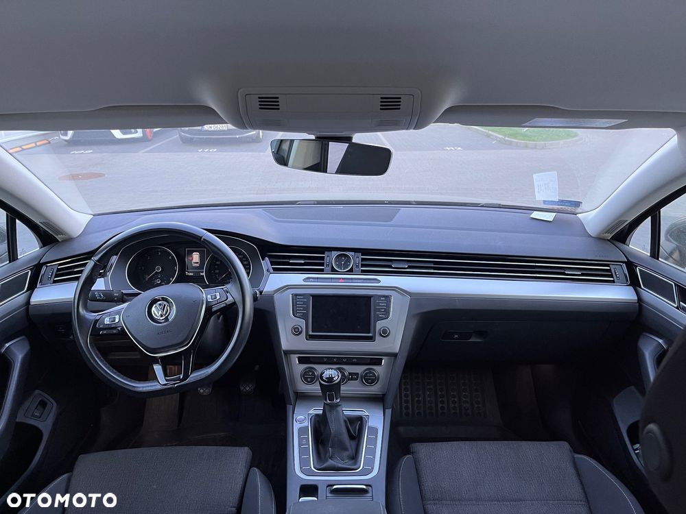 Volkswagen Passat 1.6 TDI BMT Comfortline - 5