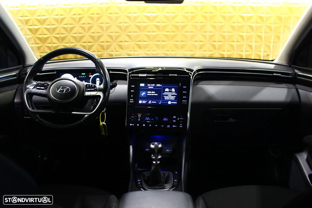 Hyundai Tucson 1.6 CRDi Premium - 16