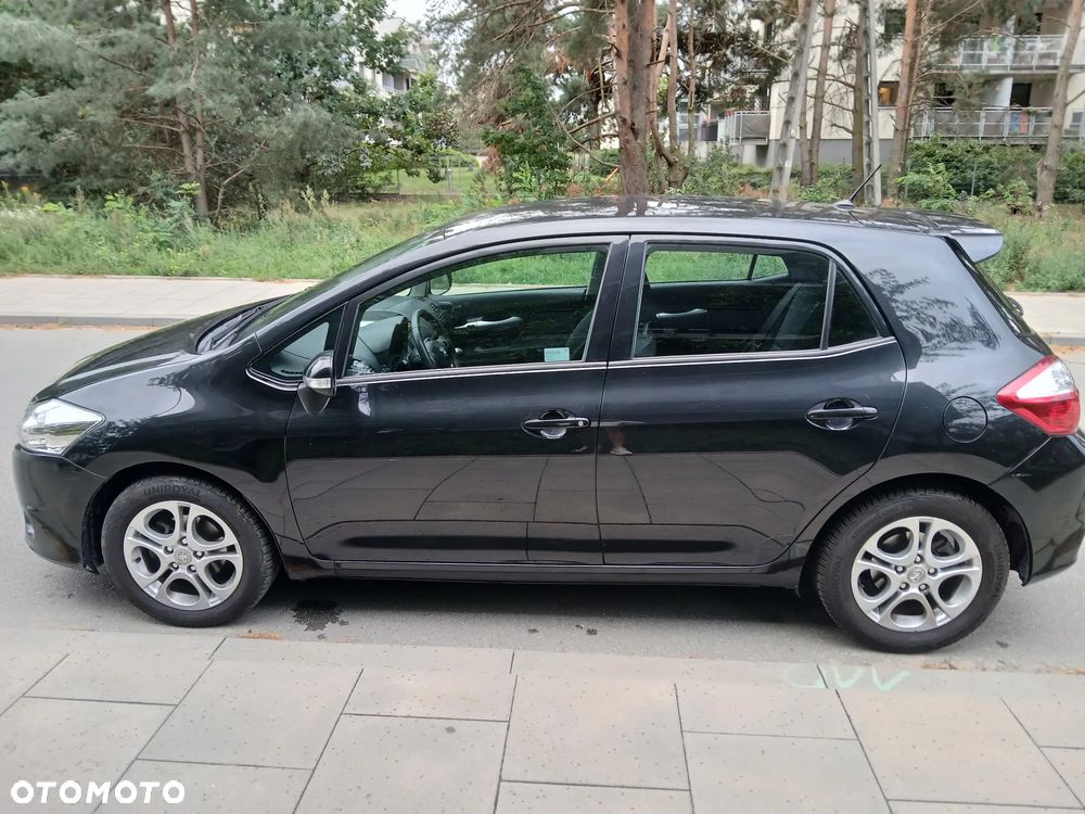 Toyota Auris - 9