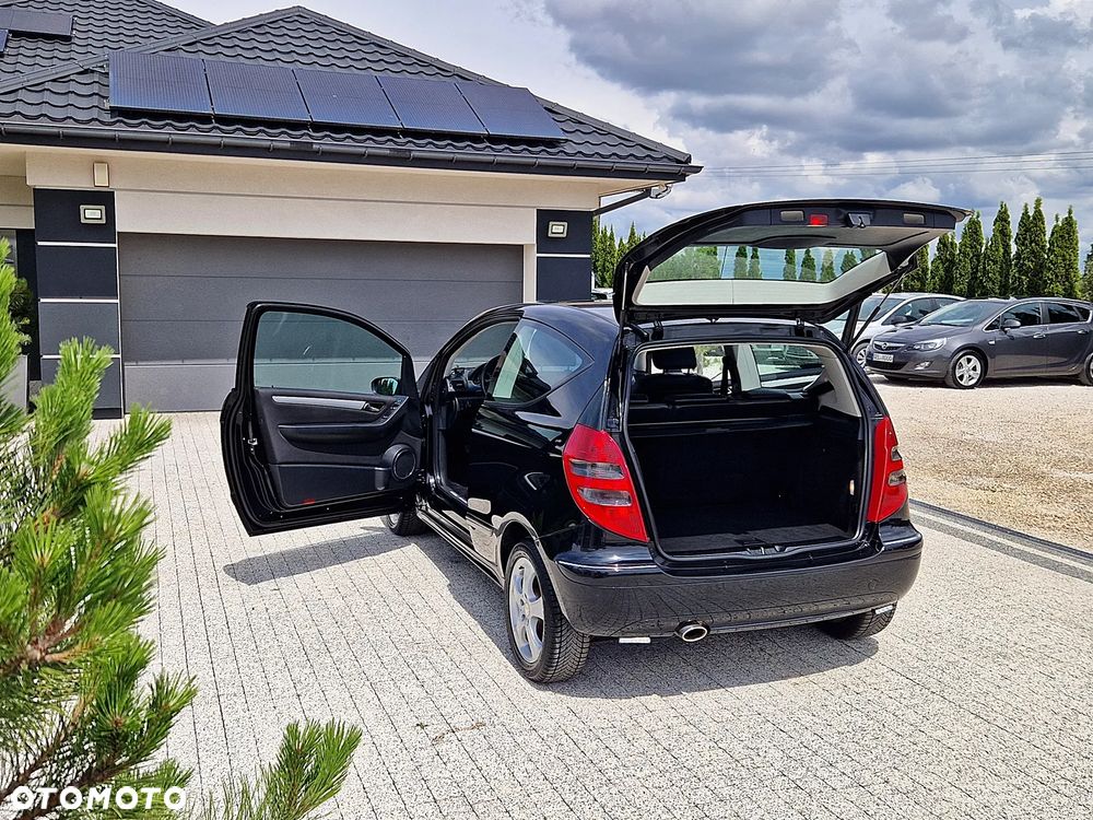 Mercedes-Benz Klasa A 170 Avantgarde Edition 10 - 9