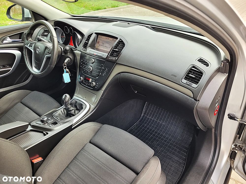 Opel Insignia - 18