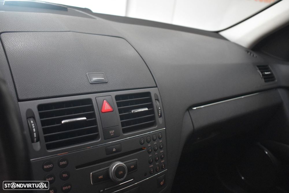 Mercedes-Benz C 220 CDi Avantgarde BlueEfficiency - 33